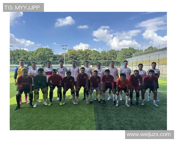 南京足球队与深圳足球队赛后分析个人能力的深度对比与启示 南京足球队与深圳足球队赛后分析个人能力的深度对比与启示