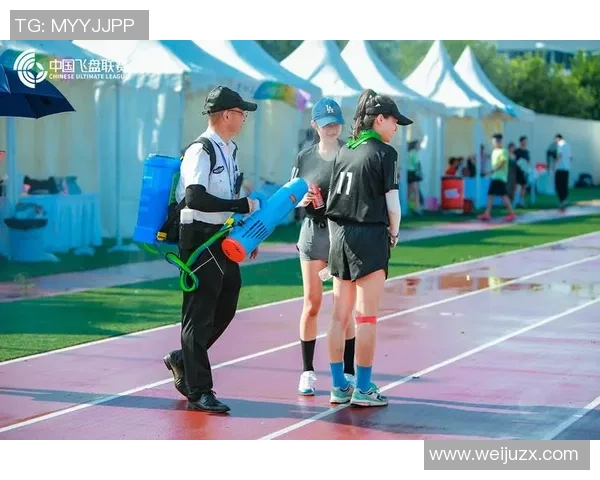 广州飞盘队意识争议引发热议球员与教练的理念碰撞与反思 广州飞盘队意识争议引发热议球员与教练的理念碰撞与反思